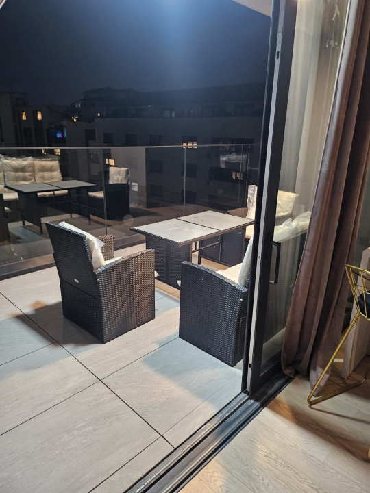 Inchiriere Penthouse superb 4 camere Herastrau NOU!
