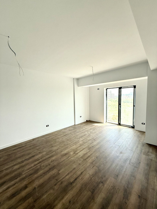 Vanzare| 2 camere| Aviatiei| Vedere libera 