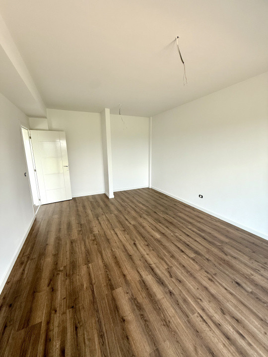 Vanzare apartament | 2 camere| Aviatiei| Vedere libera