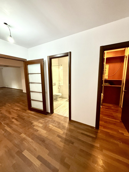 De vânzare |Apartament spatios 3 camere| Gradina| Herăstrău| Nordului