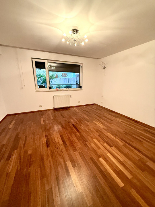 De vânzare |Apartament spatios 3 camere| Gradina| Herăstrău| Nordului