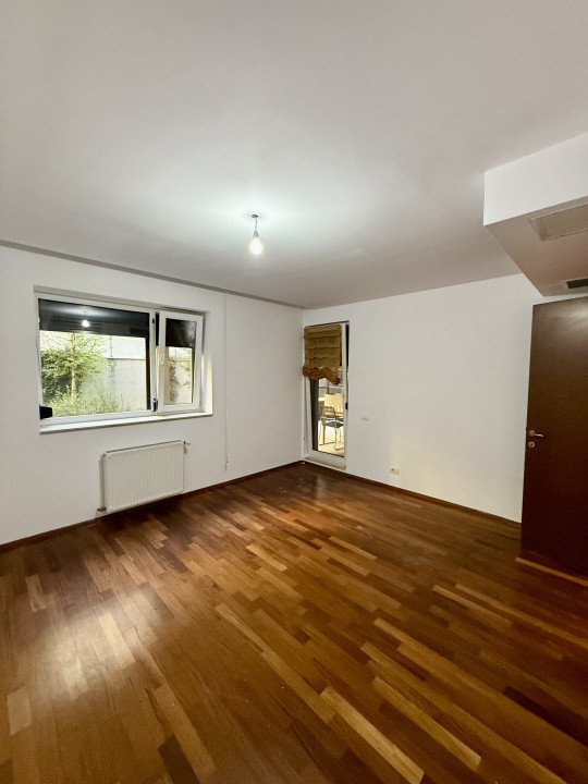 De vânzare |Apartament spatios 3 camere| Gradina| Herăstrău| Nordului