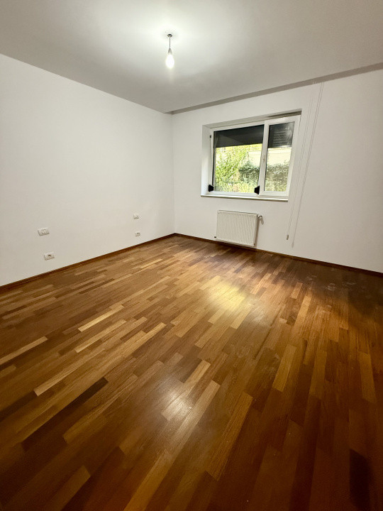 De vânzare |Apartament spatios 3 camere| Gradina| Herăstrău| Nordului