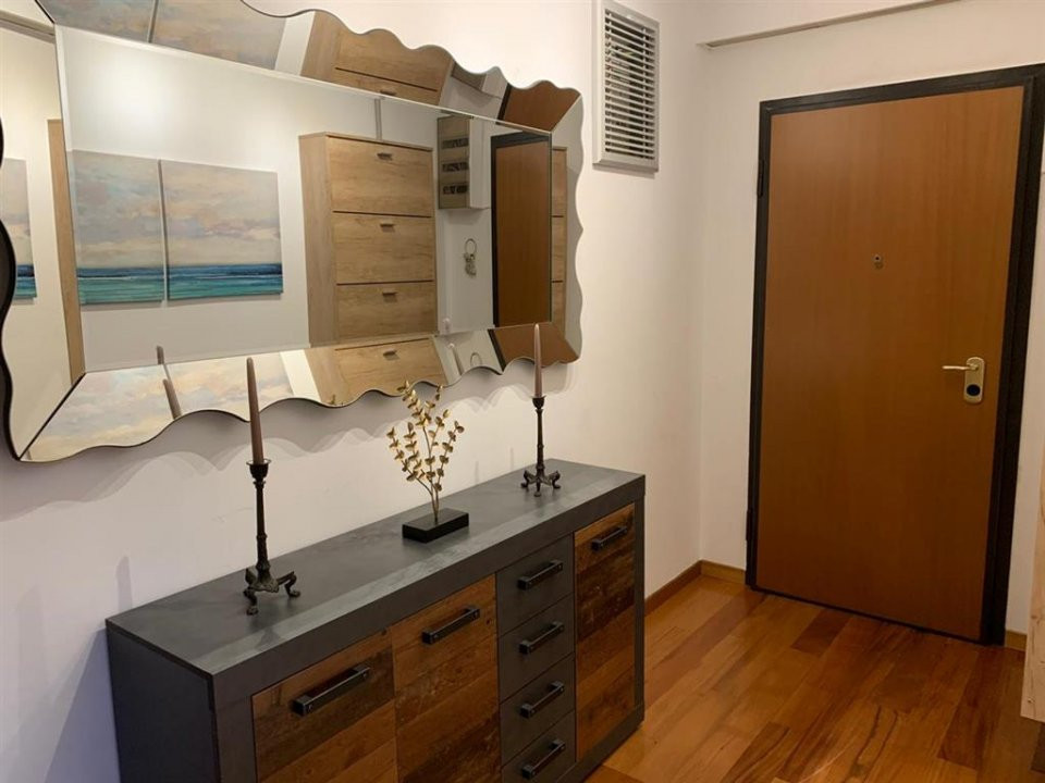 Vanzare Penthouse superb 5 camere Piata Presei Libere