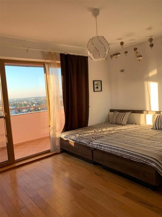 Vanzare Penthouse superb 5 camere Piata Presei Libere