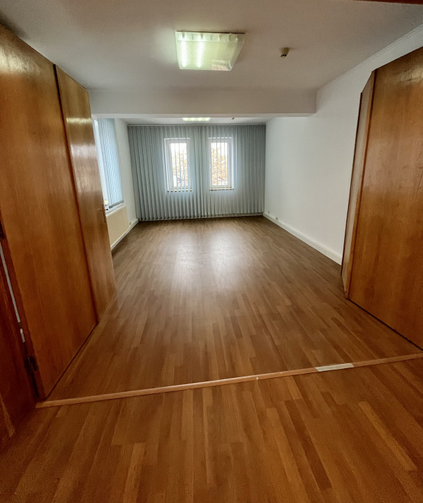 Vila pretabil rezidential/comercial Banu Manta | Victoriei