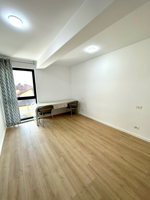 Vanzare Apartament superb 4 camere Pipera