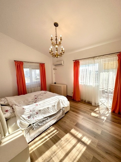 Vanzare apartament 2 camere OMV, Pipera