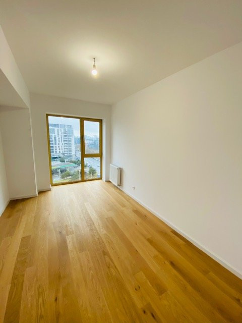 Apartament 3 camere vedere libera Aviatiei